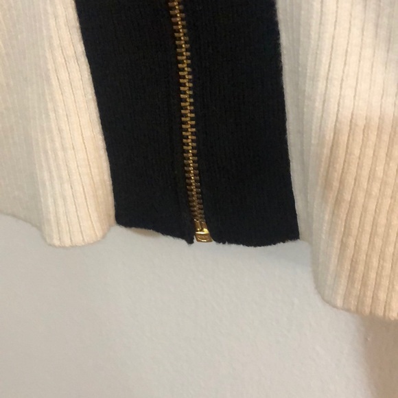 Cardigan - Picture 2 of 3